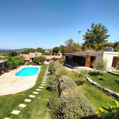 Bed & Breakfast Gueney Urla 4*