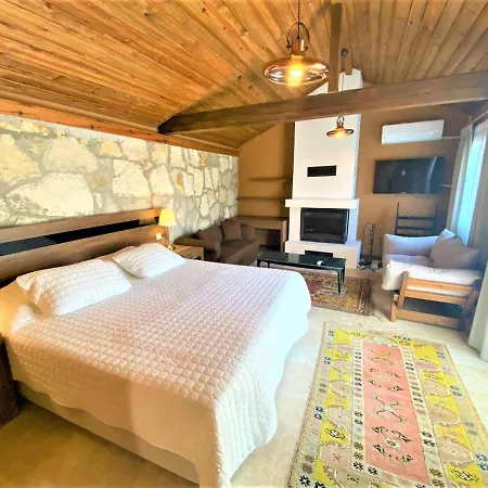 Gueney Urla Bed & Breakfast Ozbek