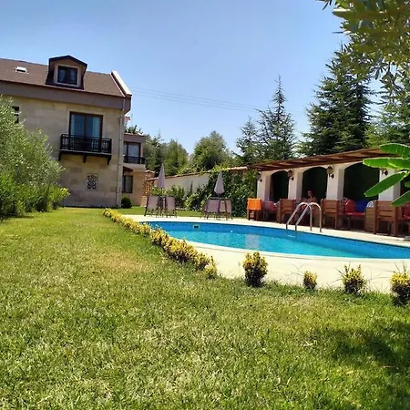 Gueney Urla Bed & Breakfast 4*