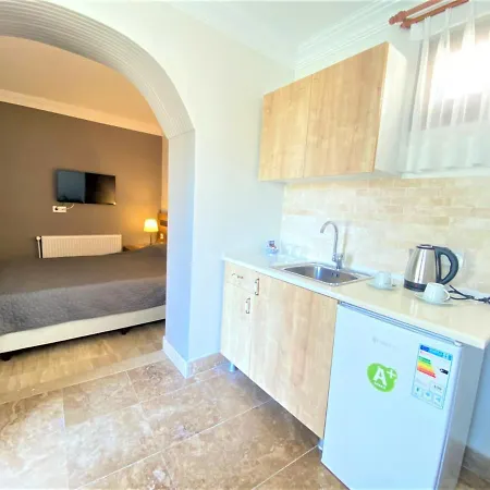 Gueney Urla Bed & Breakfast Ozbek