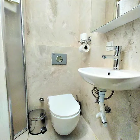 Gueney Urla Bed & Breakfast 4*