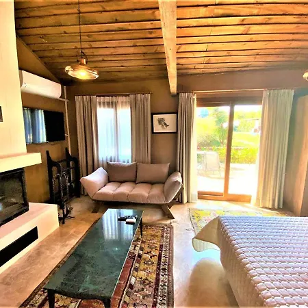 Gueney Urla Bed & Breakfast Ozbek