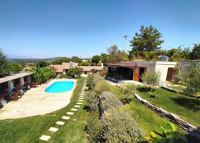 Bed & Breakfast Gueney Urla 4*