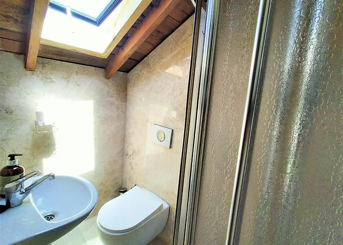 Bed & Breakfast Gueney Urla 4*