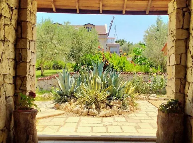 Gueney Urla 4* Ozbek