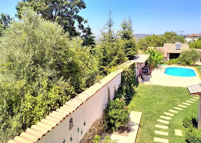 Gueney Urla Bed & Breakfast 4*