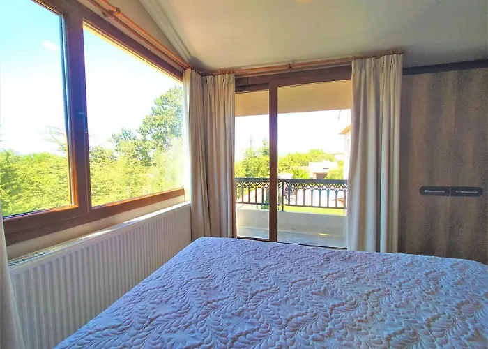 Gueney Urla 4* Ozbek