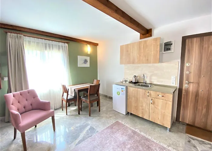 Gueney Urla Bed & Breakfast Ozbek