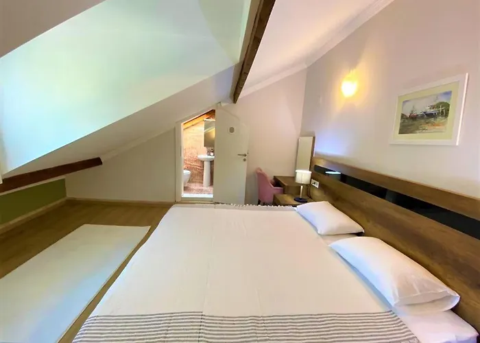 Bed & Breakfast Gueney Urla