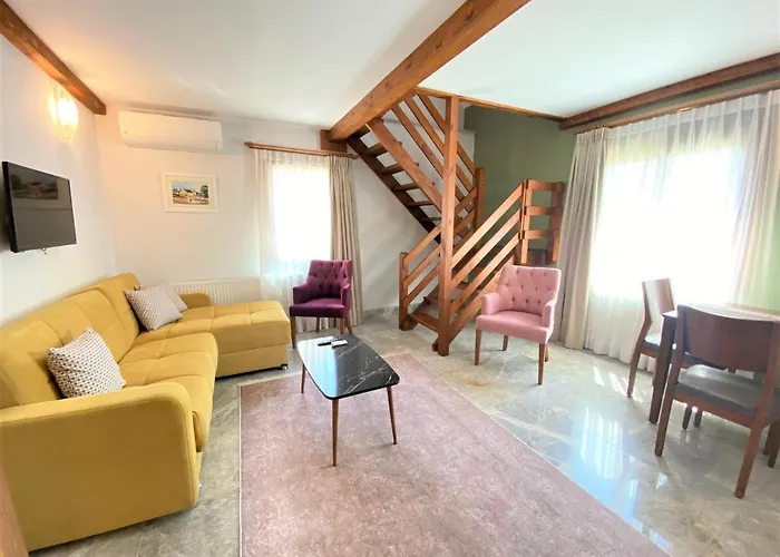 Gueney Urla Bed & Breakfast Ozbek